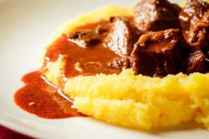 polenta-spezzatino